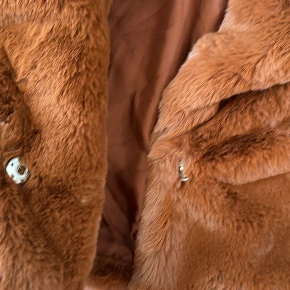 Forever 21 Plush Cropped Faux Fur Coat sz M - Picture 5 of 12